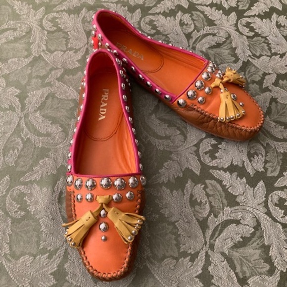 PRADA Leather Loafers - Picture 3 of 7